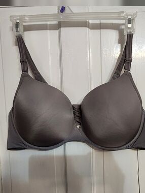 Torrid Curve Size 46D 'XO' 360° Ballet Back Smoothing Push up plunge bra